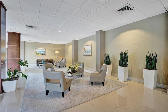 4250 Galt Ocean Drive 8h, Fort Lauderdale, FL 33308