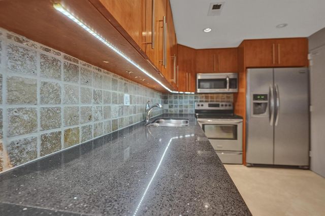 4250 Galt Ocean Drive 8h, Fort Lauderdale, FL 33308