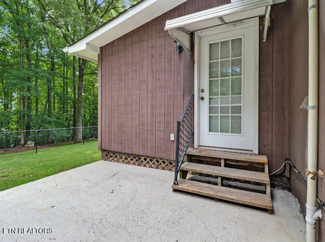 421 Warrior Lane, Harriman, TN 37748