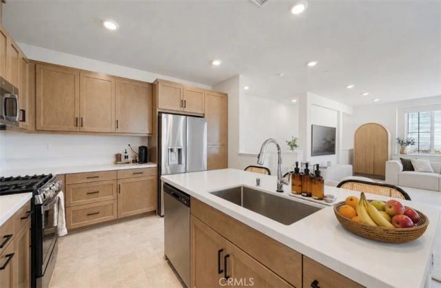 15901 Stresa Lane 7, Fontana, CA 92336