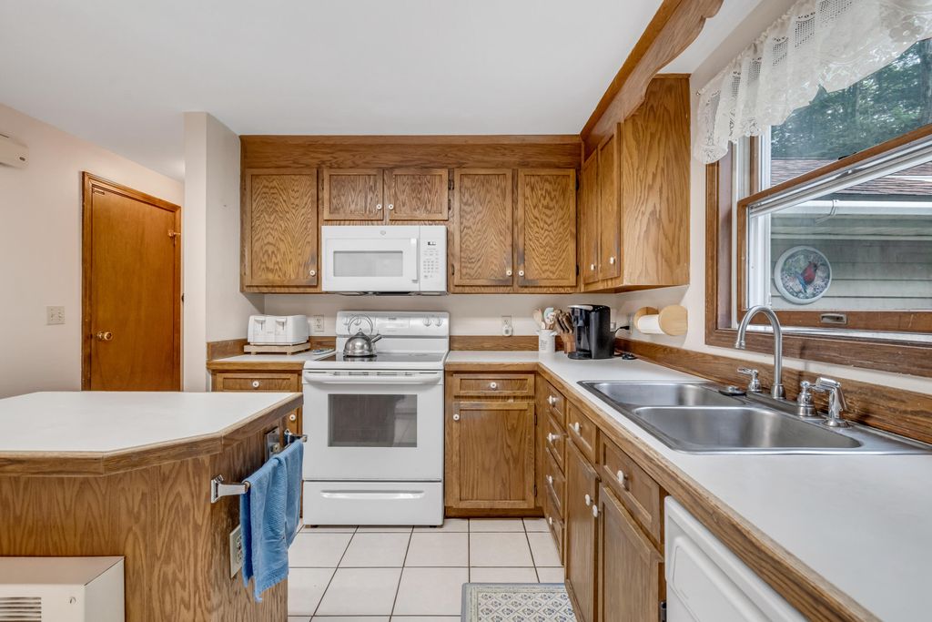 6 Hidden Creek, Standish, ME 04084 — photo 2