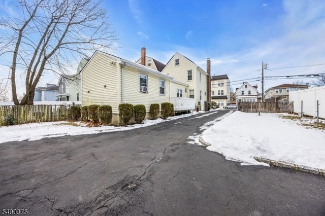 38 Watchung Ave, West Orange Twp., NJ 07052