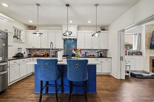 2532 6th Avenue, Fort Worth, TX 76110