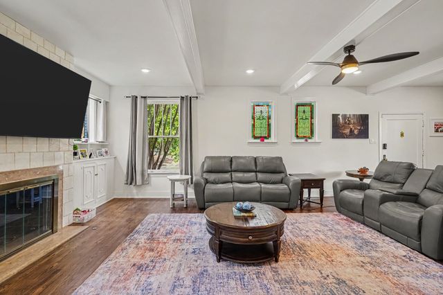 2532 6th Avenue, Fort Worth, TX 76110