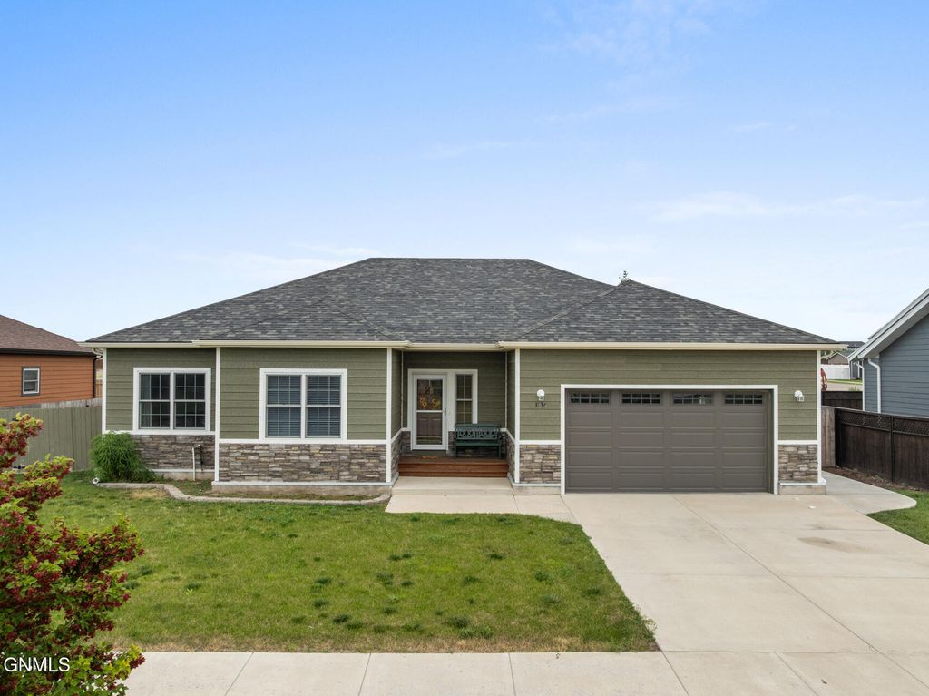 3336 Wheat Ridge Street, Williston, ND 58801 photo 1