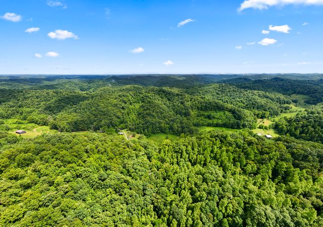 1235 Greenbrier Branch Road, Campton, KY 41301
