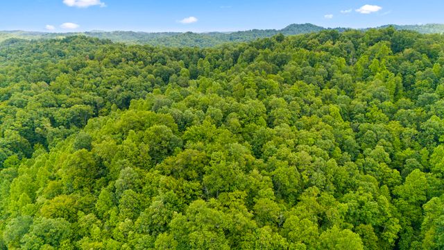1235 Greenbrier Branch Road, Campton, KY 41301