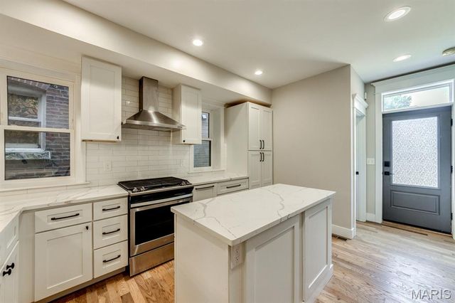 4116 Flad Avenue, St Louis, MO 63110