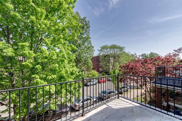 4116 Flad Avenue, St Louis, MO 63110