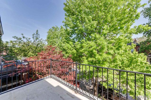4116 Flad Avenue, St Louis, MO 63110