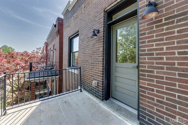 4116 Flad Avenue, St Louis, MO 63110
