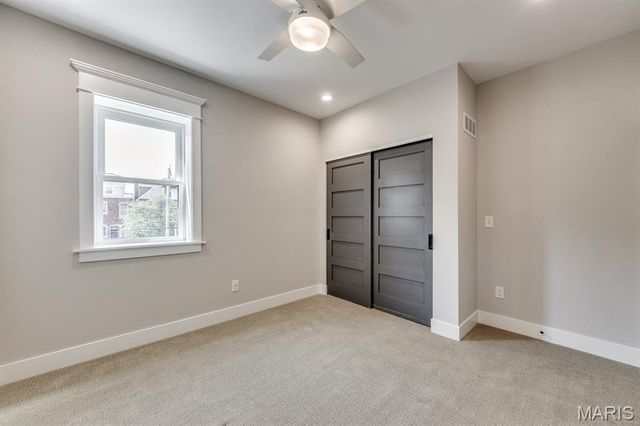 4116 Flad Avenue, St Louis, MO 63110