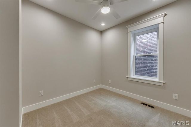 4116 Flad Avenue, St Louis, MO 63110