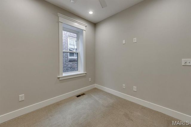 4116 Flad Avenue, St Louis, MO 63110