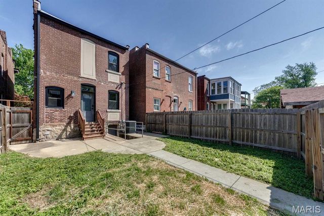 4116 Flad Avenue, St Louis, MO 63110