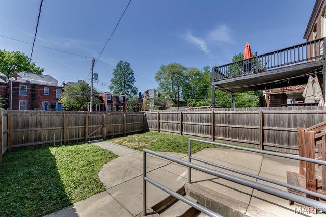 4116 Flad Avenue, St Louis, MO 63110