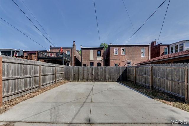 4116 Flad Avenue, St Louis, MO 63110