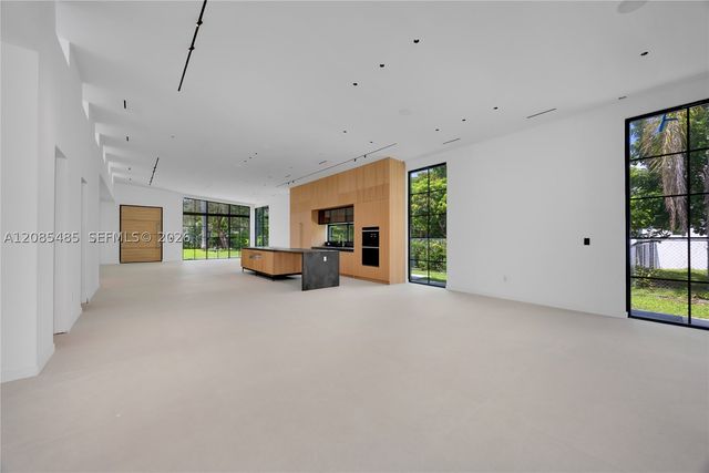 7885 SW 117th St, Pinecrest, FL 33156