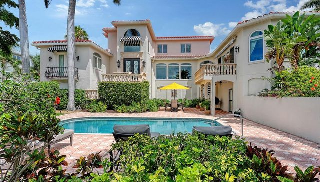 1023 TOCOBAGA LANE, Sarasota, FL 34236