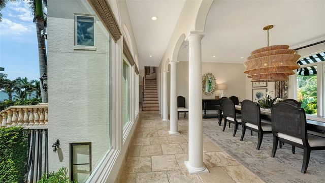 1023 TOCOBAGA LANE, Sarasota, FL 34236