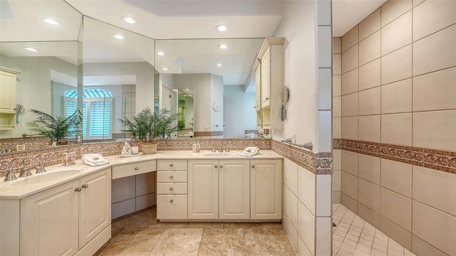 1023 TOCOBAGA LANE, Sarasota, FL 34236