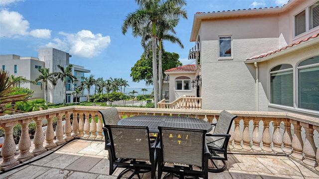 1023 TOCOBAGA LANE, Sarasota, FL 34236