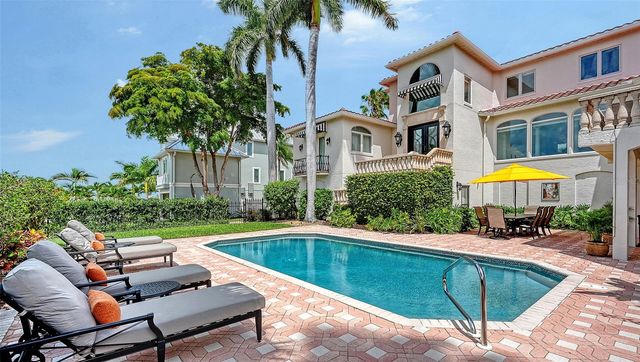 1023 TOCOBAGA LANE, Sarasota, FL 34236