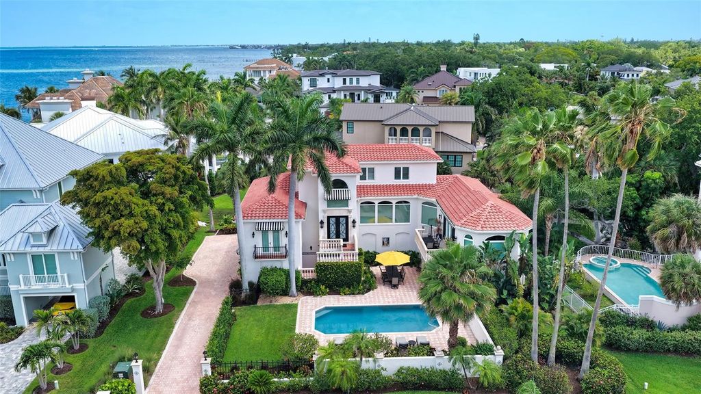 1023 TOCOBAGA LANE, Sarasota, FL 34236
