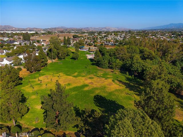 1140 Hillcrest, Corona, CA 92878