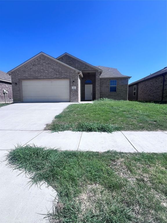 313 Lead Creek Drive, Fort Worth, TX 76131