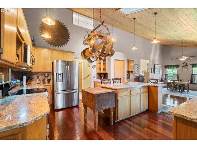 313 Ne 353RD Ave, Washougal, WA 98671