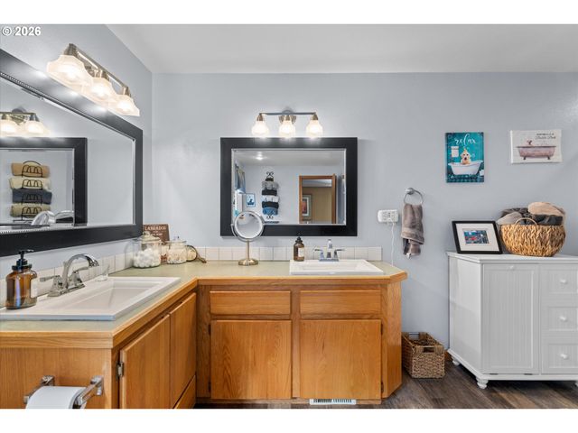 313 Ne 353RD Ave, Washougal, WA 98671