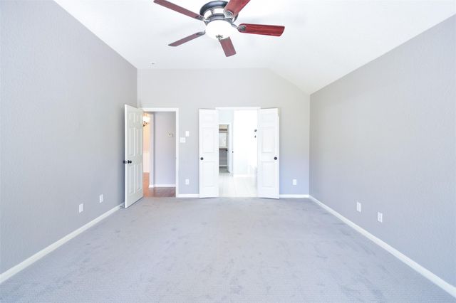 31 Rolling Ridge Court, Conroe, TX 77385