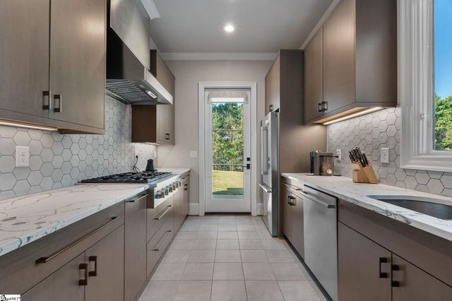 559 Adaliz Way, Greer, SC 29651