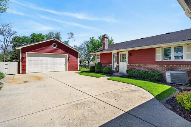 367 N La Londe Avenue, Lombard, IL 60148