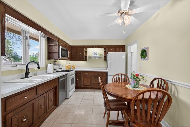 367 N La Londe Avenue, Lombard, IL 60148