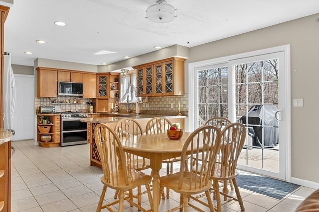 11 Rob's Lane, Sharon, MA 02067