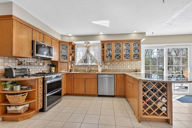 11 Rob's Lane, Sharon, MA 02067