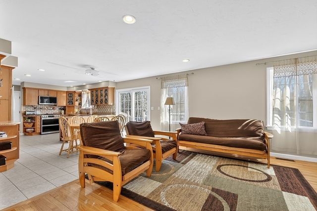 11 Rob's Lane, Sharon, MA 02067