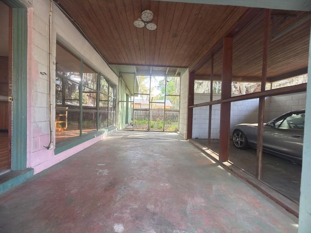 2103 VINE STREET, Leesburg, FL 34748