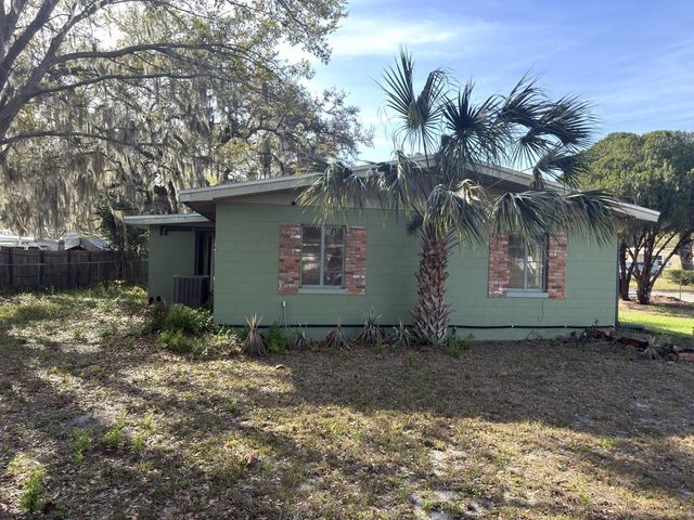 2103 VINE STREET, Leesburg, FL 34748