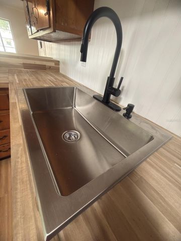 2103 VINE STREET, Leesburg, FL 34748