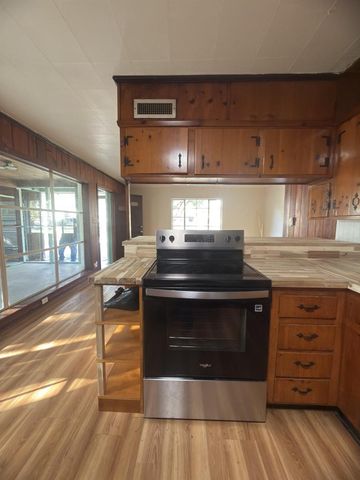 2103 VINE STREET, Leesburg, FL 34748