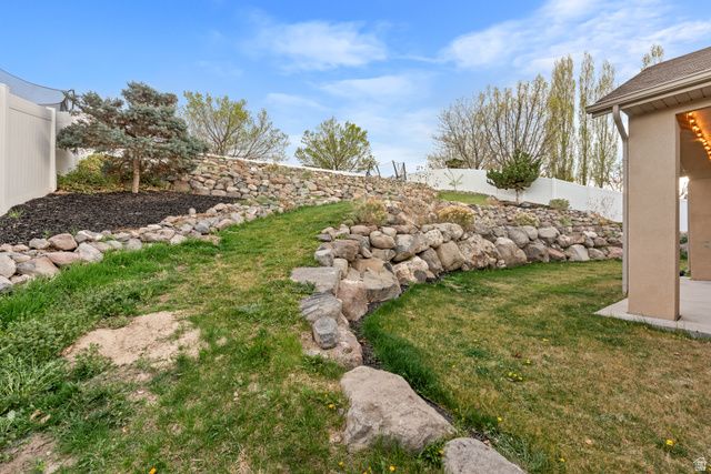 4841 W COPPER OAKS DR, Herriman, UT 84096
