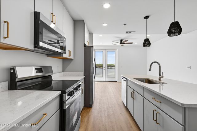 1302 Magnolia Street, B102, Gulfport, MS 39507