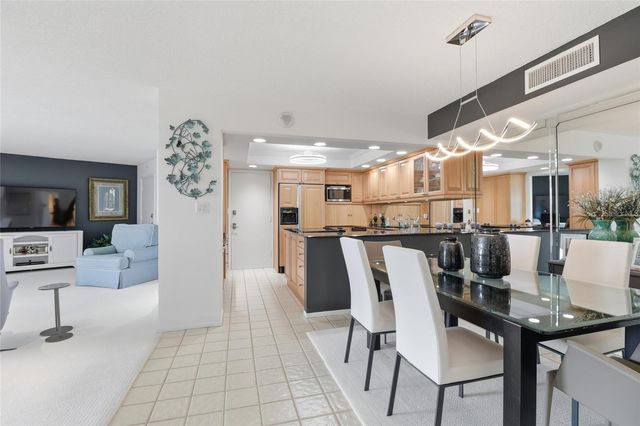 2301 GULF OF MEXICO DRIVE 45N, Longboat Key, FL 34228