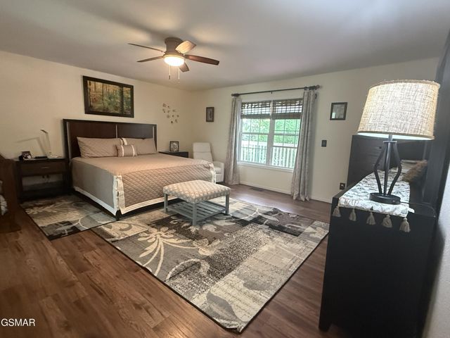 747 Gists Creek Road, Sevierville, TN 37876