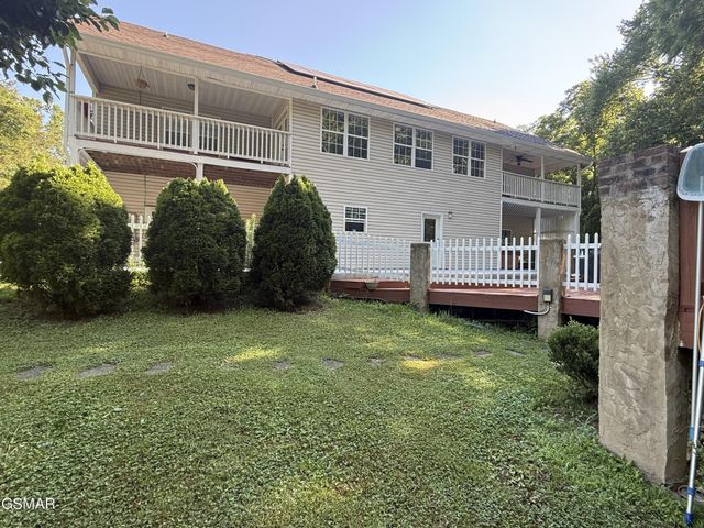 747 Gists Creek Road, Sevierville, TN 37876
