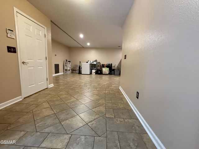 747 Gists Creek Road, Sevierville, TN 37876
