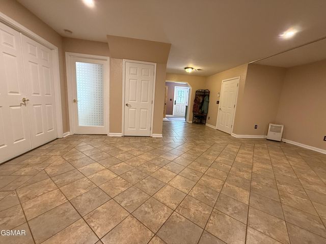 747 Gists Creek Road, Sevierville, TN 37876